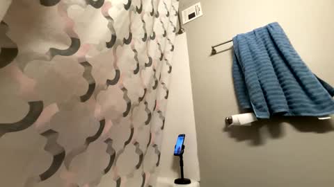 bluebloodednorsewitch online show from January 27, 2025, 4:11 pm