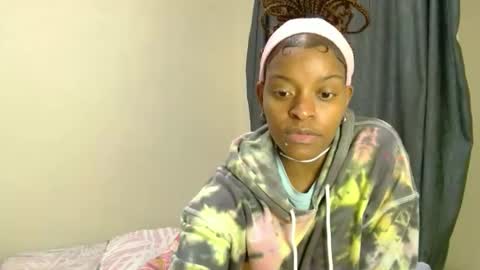 Tee online show from April 17, 2026, 12:41 pm