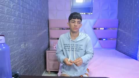 blueestar03 online show from December 27, 2024, 12:23 pm