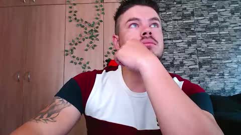 blueeyeboy0 online show from November 12, 2025, 7:09 am