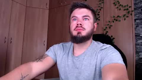 blueeyeboy0 online show from July 28, 2026, 8:10 am