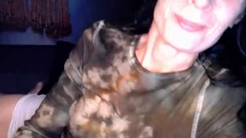 Blueeyedlie online show from November 13, 2025, 5:39 am