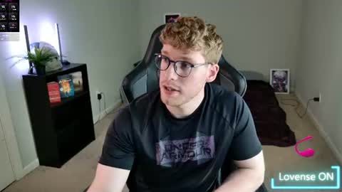 Snapshot of blueeyedtallguy chatting on July 29, 2026, 9:13 pm blueeyedtallguy online show from July 29, 2026, 9:13 pm
