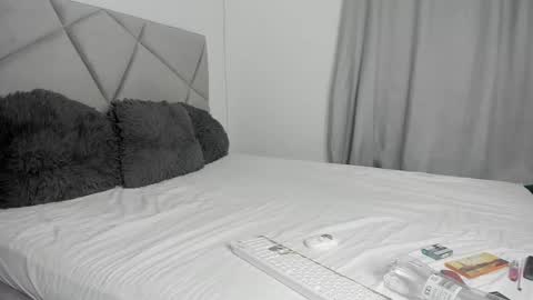 blueeyeslexxxy online show from February 3, 2026, 5:05 am