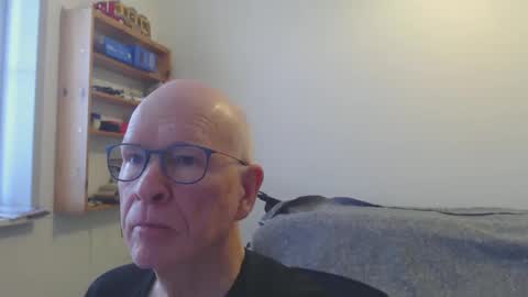 Snapshot of blueeyesn8 chatting on December 20, 2024, 9:21 am blueeyesn8 online show from December 20, 2024, 9:21 am