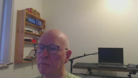Snapshot of blueeyesn8 chatting on January 1, 2025, 11:27 am blueeyesn8 online show from January 1, 2025, 11:27 am