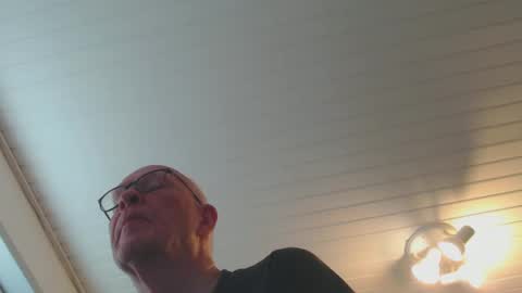 Snapshot of blueeyesn8 chatting on January 15, 2025, 9:56 am blueeyesn8 online show from January 15, 2025, 9:56 am