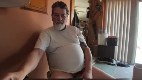 bluegill_grr online show from April 7, 2026, 7:14 pm