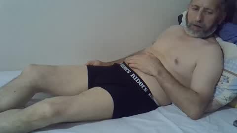 Snapshot of bluehot59 chatting on September 21, 2025, 8:10 pm blue online show from September 21, 2025, 8:10 pm