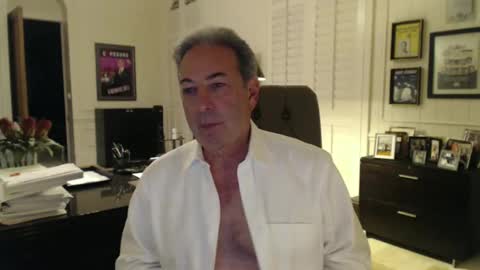 Snapshot of blueisles chatting on December 11, 2024, 2:52 am blueisles online show from December 11, 2024, 2:52 am