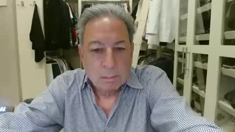 Snapshot of blueisles chatting on February 16, 2025, 3:27 pm blueisles online show from February 16, 2025, 3:27 pm