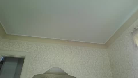 bluemoose70 online show from November 4, 2025, 4:17 pm