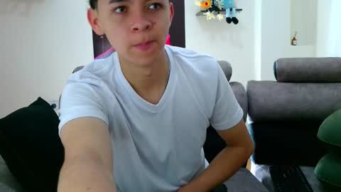 bluewolf247 online show from October 23, 2025, 2:05 pm