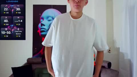 bluewolf247 online show from October 31, 2025, 3:57 pm