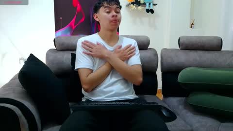 bluewolf247 online show from November 16, 2025, 1:06 pm