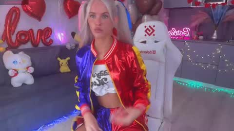 Mikki chan online show from February 14, 2025, 8:42 am