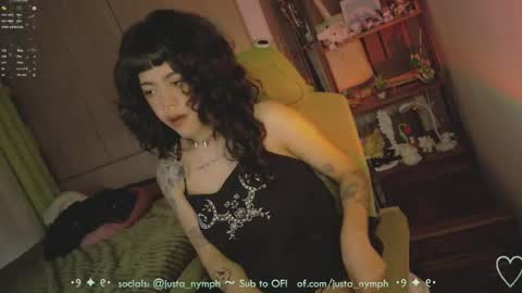 Snapshot of blushing_nymph chatting on April 23, 2026, 10:56 pm Im Nym Justa nymph on twitter and IG online show from April 23, 2026, 10:56 pm