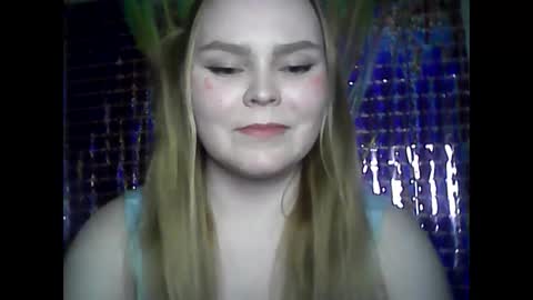 blushing_star online show from February 12, 2025, 3:05 pm