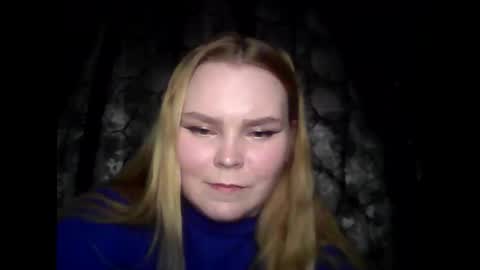 blushing_star online show from February 20, 2025, 4:25 pm