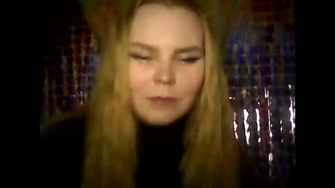 blushing_star online show from February 21, 2025, 4:48 pm