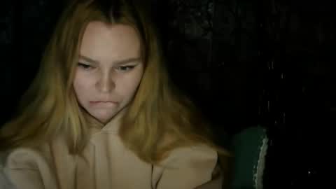 blushing_star online show from November 3, 2025, 4:30 pm