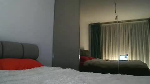 BlushSparrow online show from November 3, 2025, 9:48 pm