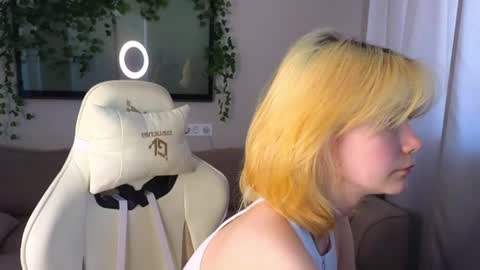 Alice and David online show from June 20, 2026, 3:09 am