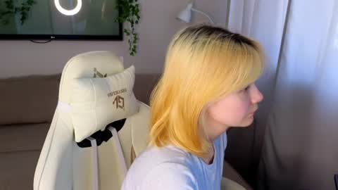 Alice and David online show from June 21, 2026, 2:58 am