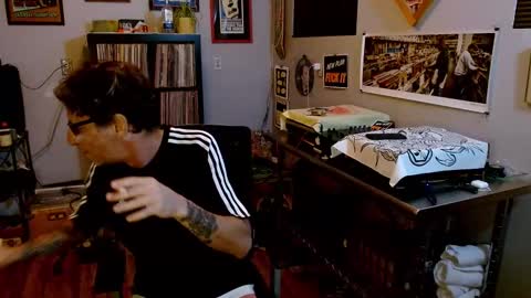 ZuperZexyZounds online show from September 19, 2025, 9:54 am