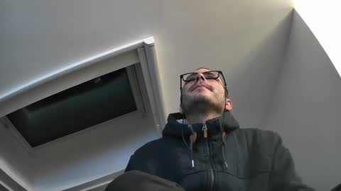 bo22222222 online show from December 14, 2025, 9:19 pm