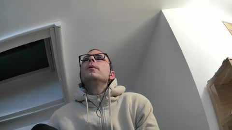 bo22222222 online show from April 5, 2026, 8:11 am