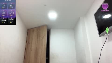 Bob  INDEPENDENT MODEL online show from March 18, 2026, 6:27 am