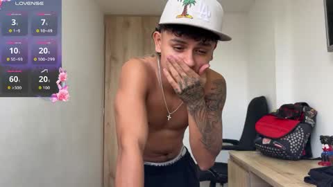 Bob  INDEPENDENT MODEL online show from April 21, 2026, 5:28 pm