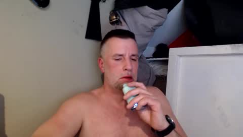 Snapshot of bobberman78 chatting on April 12, 2026, 3:55 am Dan online show from April 12, 2026, 3:55 am