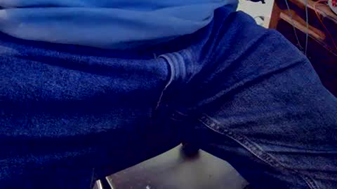 bobbie420_ online show from December 3, 2024, 2:58 am