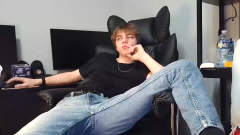 bobby72738 online show from November 29, 2025, 4:59 am