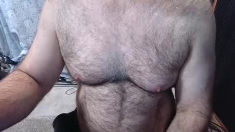 Snapshot of bobbyhill27b chatting on May 5, 2026, 2:03 pm BobbyHill27b online show from May 5, 2026, 2:03 pm