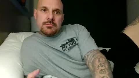 Bodyart85 19 online show from December 22, 2025, 1:24 am