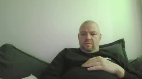 Snapshot of bodyzipper09 chatting on November 24, 2025, 12:38 pm bodyzipper09 online show from November 24, 2025, 12:38 pm