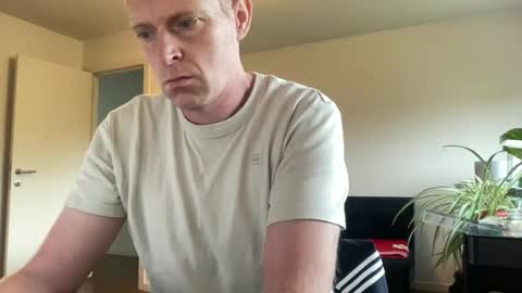 ask me online show from October 17, 2025, 8:50 am