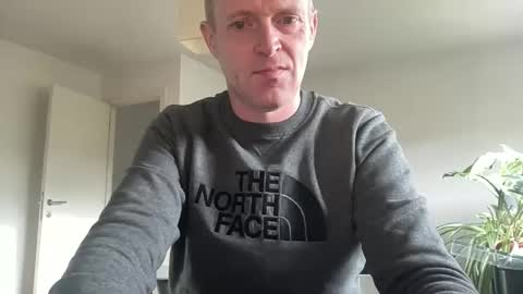 ask me online show from October 21, 2025, 9:21 am