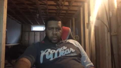 Bogarcon234 online show from November 18, 2025, 7:07 pm