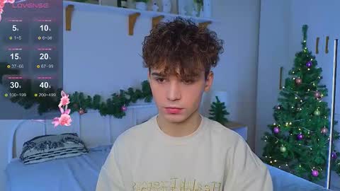 ALEXPVT IS OPEN online show from December 15, 2025, 9:46 am