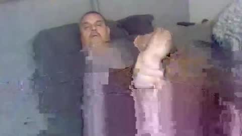 emilio online show from November 14, 2025, 7:51 am