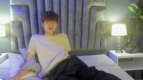 Boleyn online show from March 7, 2025, 1:18 pm