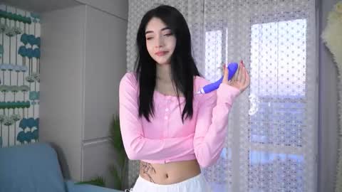 Snapshot of bombaleila chatting on January 15, 2026, 5:12 am Akemi online show from January 15, 2026, 5:12 am