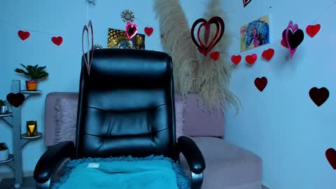  Salma Independent Model online show from February 15, 2025, 1:10 am