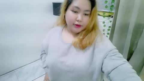 Snapshot of bombastic_darla chatting on October 1, 2025, 5:46 am bombastic_darla online show from October 1, 2025, 5:46 am