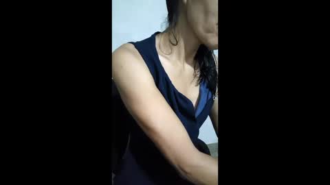Snapshot of bombonsexy84milf chatting on June 10, 2026, 6:01 am bombonsexy84milf online show from June 10, 2026, 6:01 am