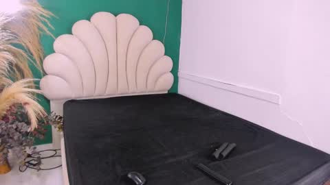 bonieklent online show from March 5, 2025, 4:34 am